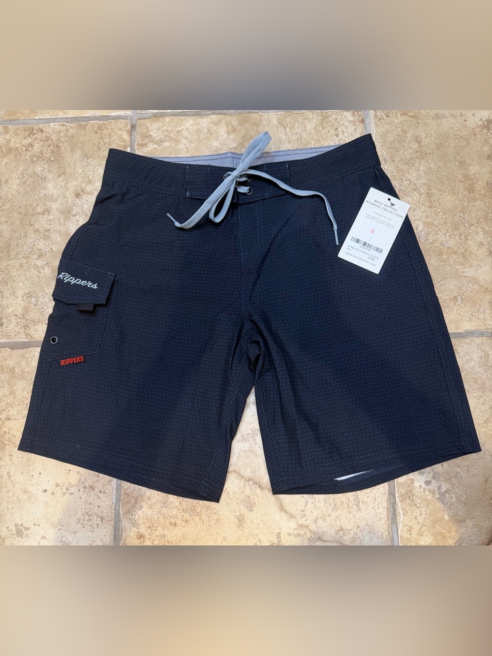 Maui Rippers Womens 9” Tapa Black Classic Boardshorts Size 6 NWT Swim Surf